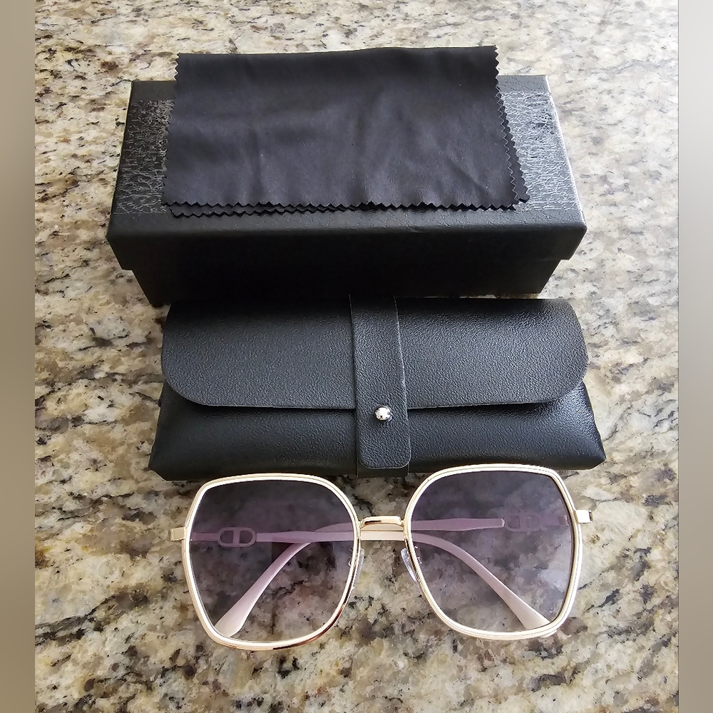 Beige & Glitter Accent Sunglasses